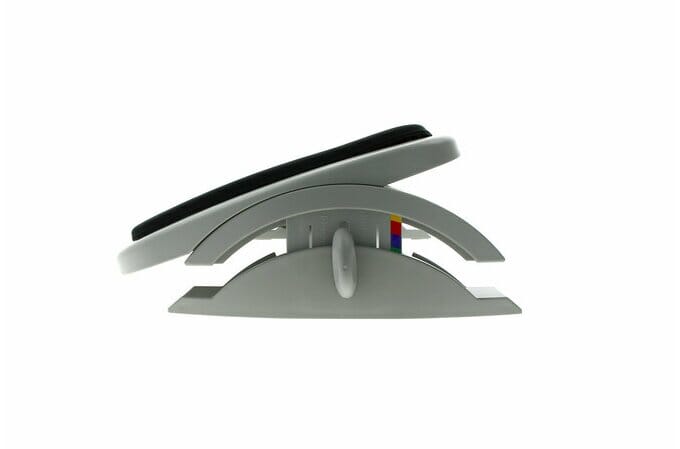 KENSINGTON SoleMate™ Comfort Footrest with SmartFit® System Accessories Acco UK Ltd
