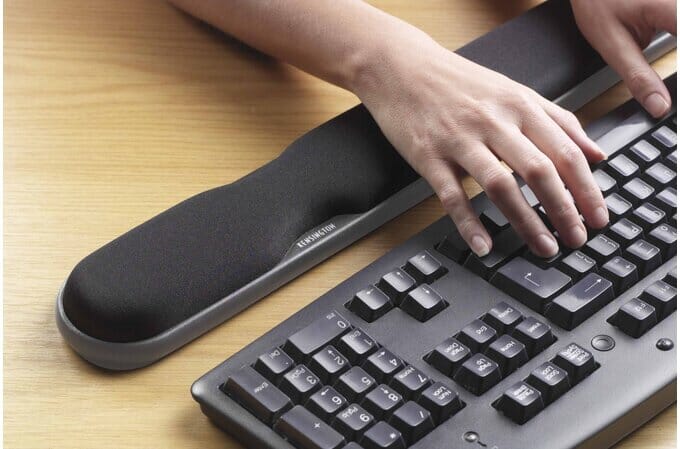 KENSINGTON Height Adjustable Wrist Rests Accessories Acco UK Ltd