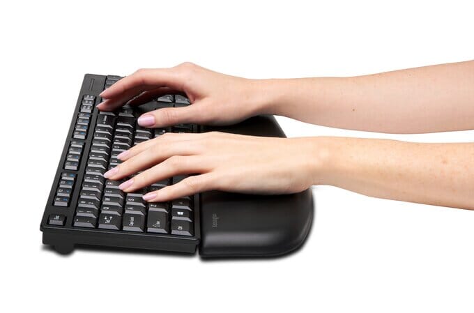 KENSINGTON ErgoSoft™ Wrist Rest for Standard Keyboards Accessories Acco UK Ltd