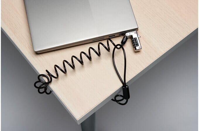 KENSINGTON Slim Portable Combination Lock for Standard Slot Accessories Acco UK Ltd