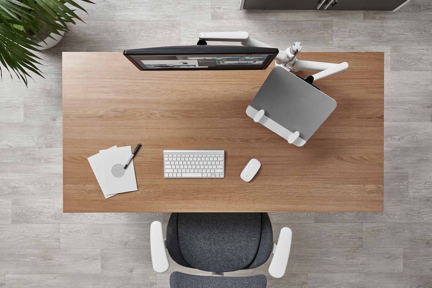 Colebrook Bosson Saunders Lima Dual Monitor Arm with Laptop Mount Accessories Colebrook Bosson Saunders
