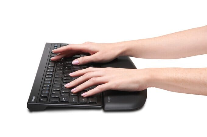 KENSINGTON ErgoSoft™ Wrist Rest for Slim Keyboards Accessories Acco UK Ltd   